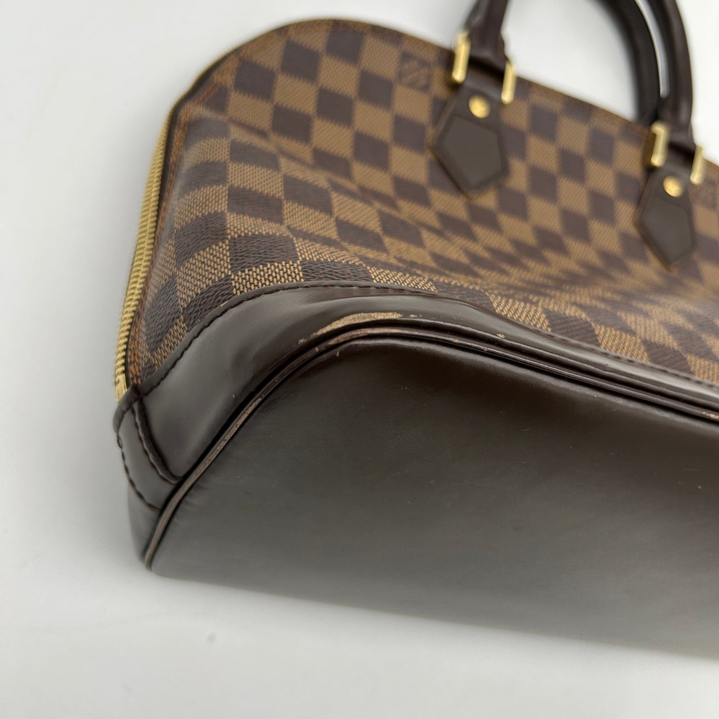 LOUIS VUITTON Damier Ebene Alma Hand Bag B113024VZG