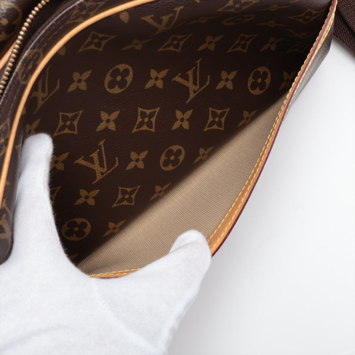 Louis Vuitton Monogram Reporters PM M45254