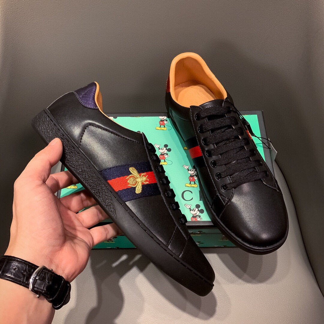 GLM-GCI  Ace Embroidered  Bee  SNEAKER 124
