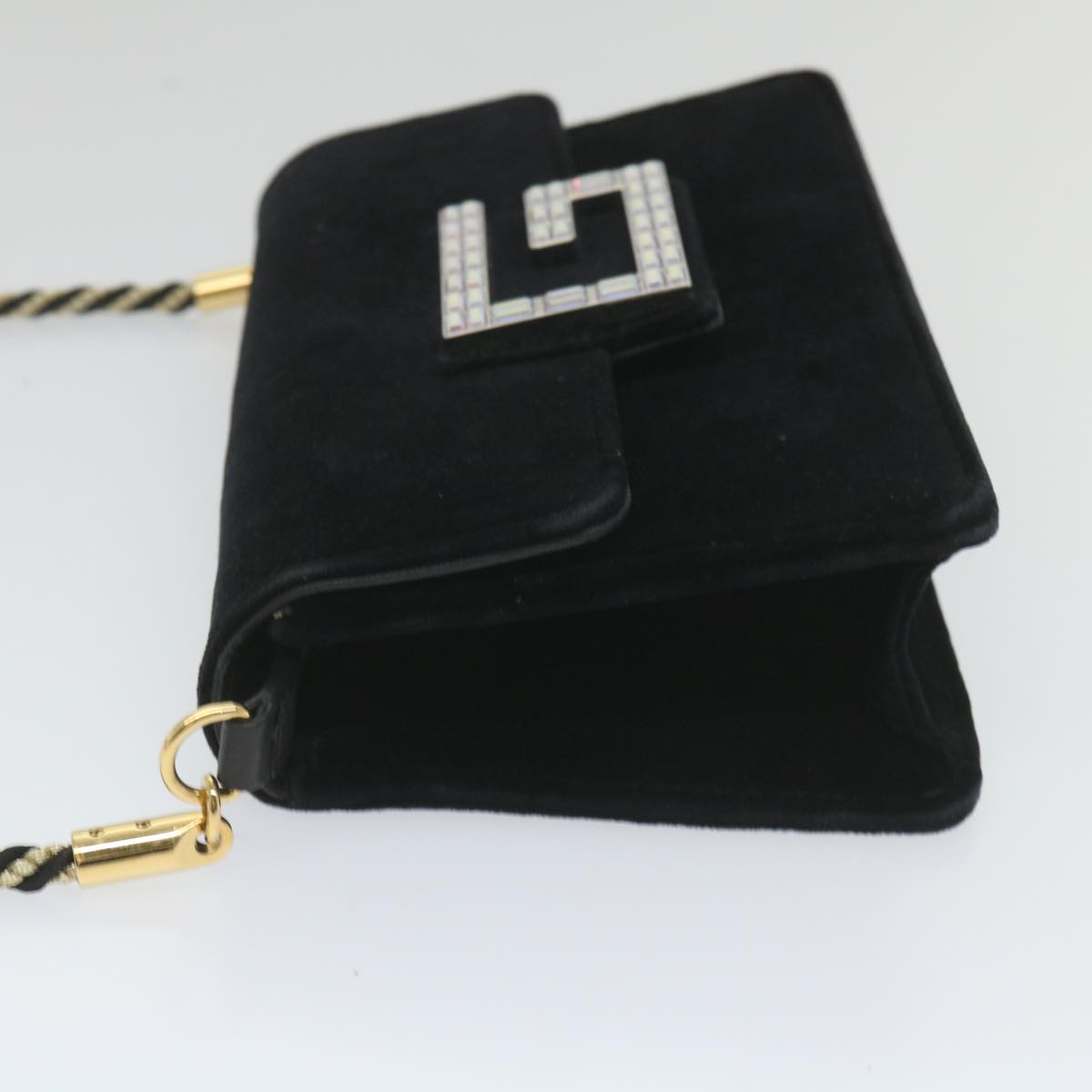 Gucci --