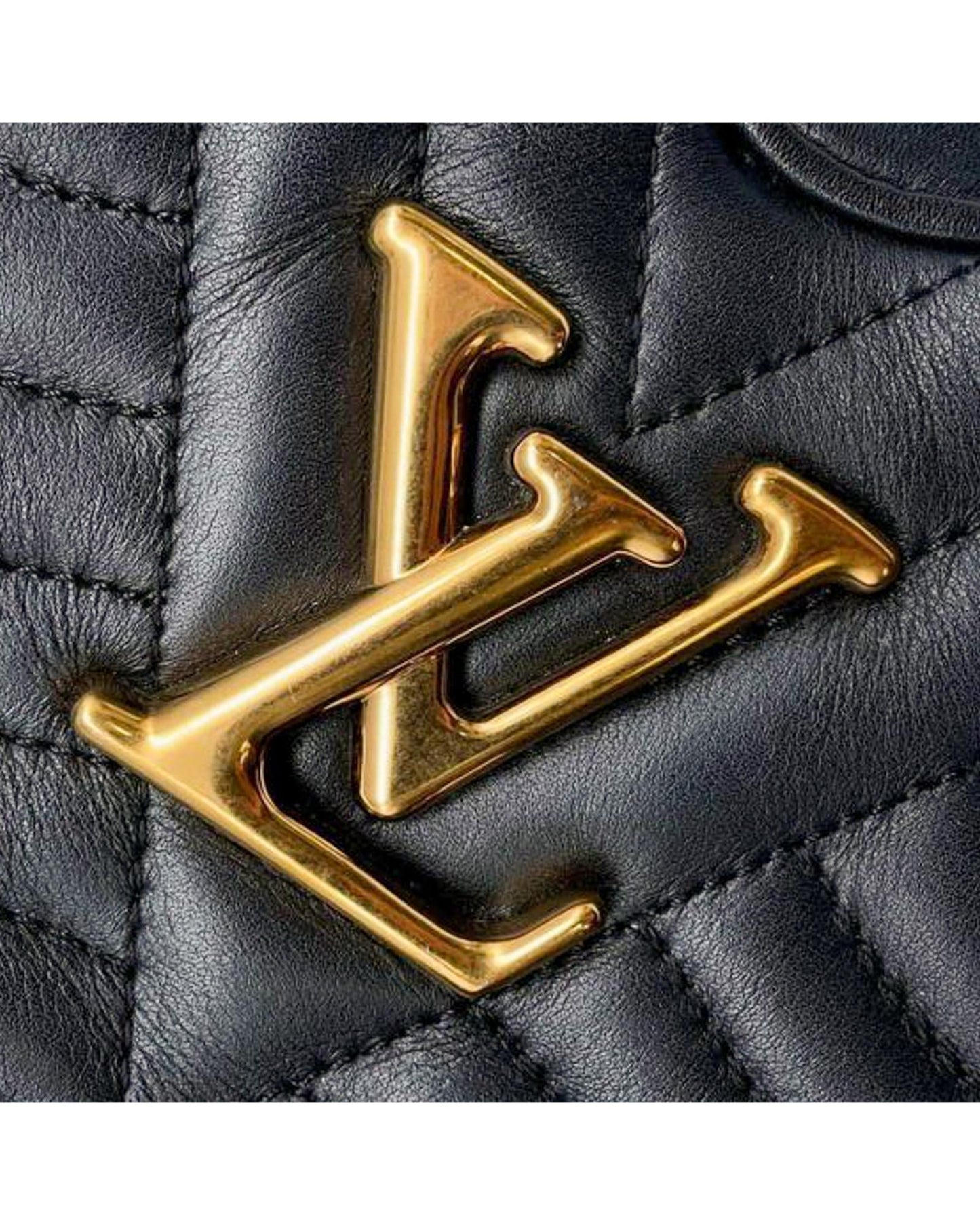 Leather Quilted Heart Crossbody Bag with Detachable Strap
