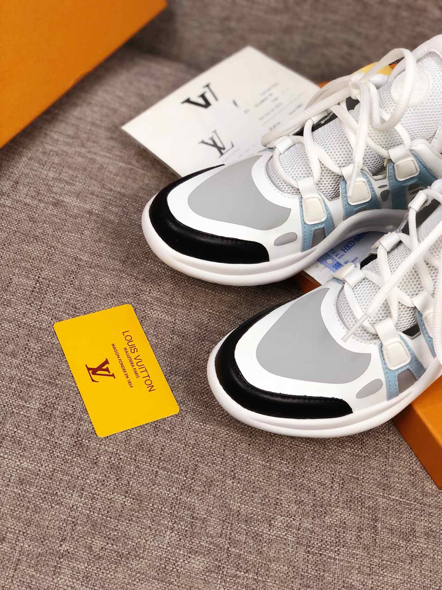 GLM - LUV Archlight White Black Sneaker