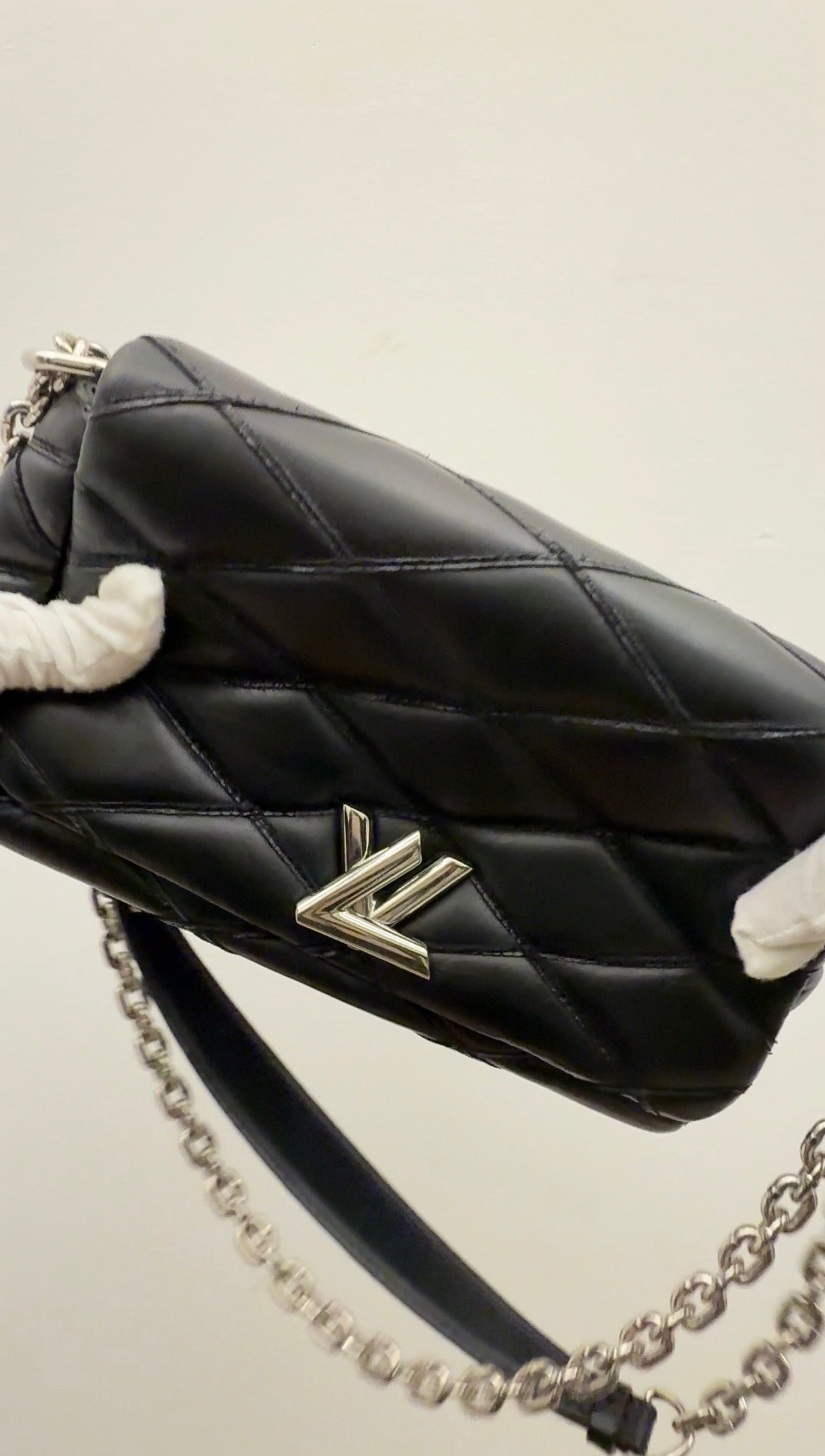 Louis Vuitton Black Malletage Leather B24-23