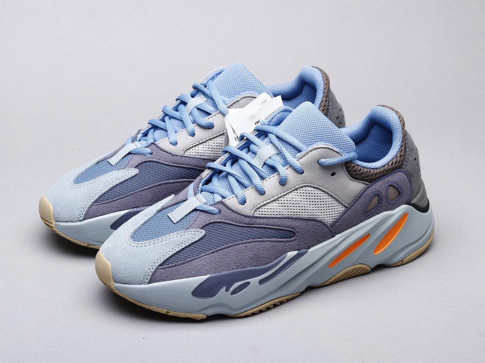 GLM - Yzy 700 Carbon Blue Sneaker