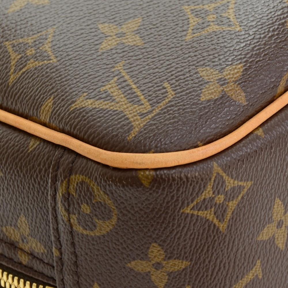 Louis Vuitto Trouville Handbag