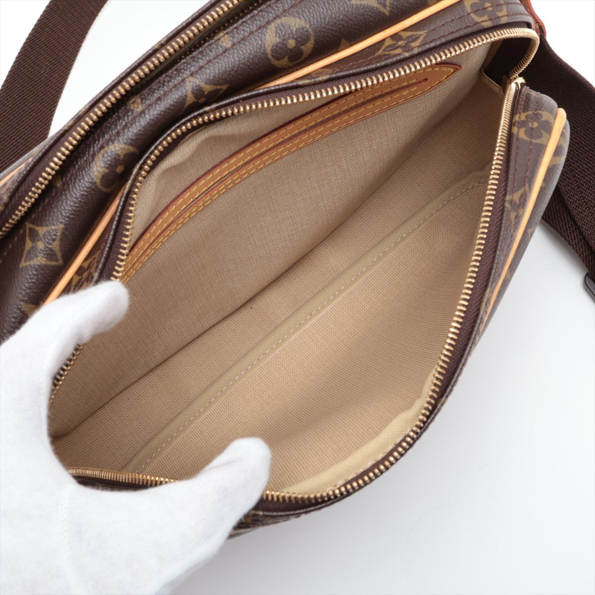 Louis Vuitton Monogram Reporters PM M45254
