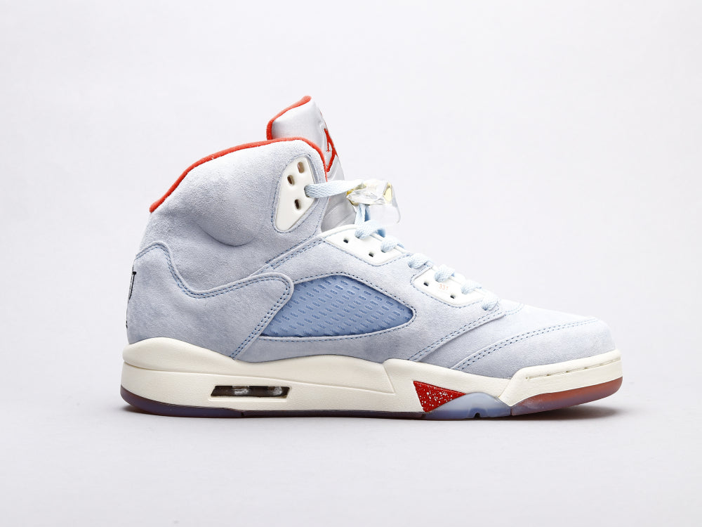 GLM - AJ5 Trophy Room joint name