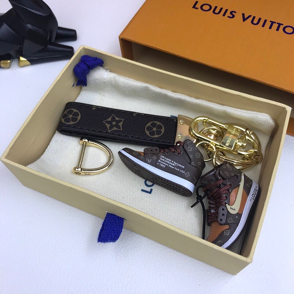 GLM - Top Quality Keychains LUV 009