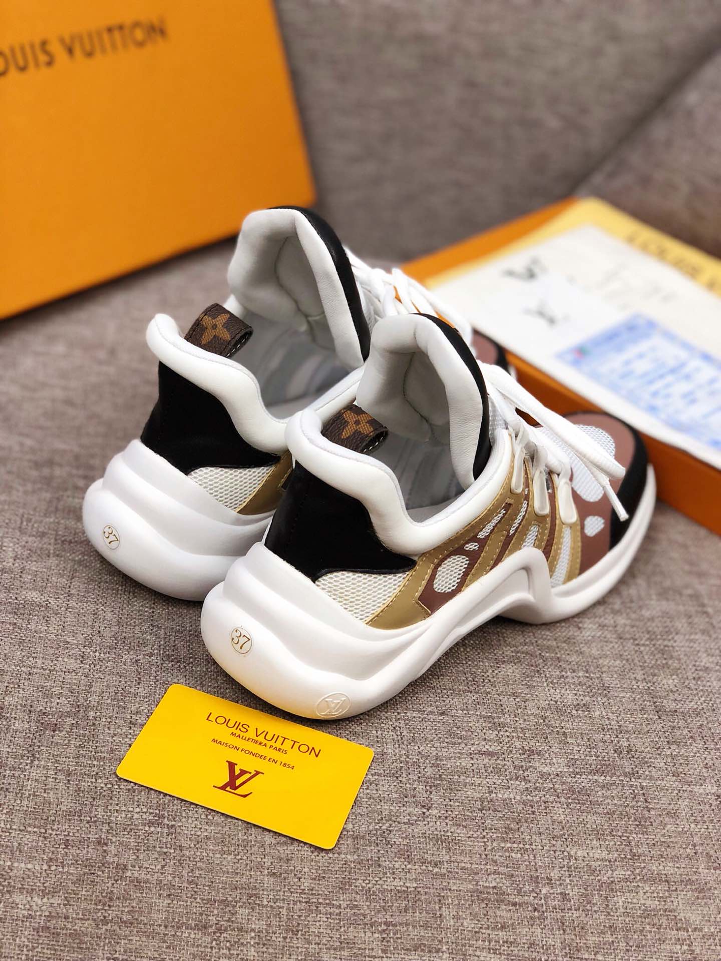 GLM - LUV Archlight Brown Black Sneaker