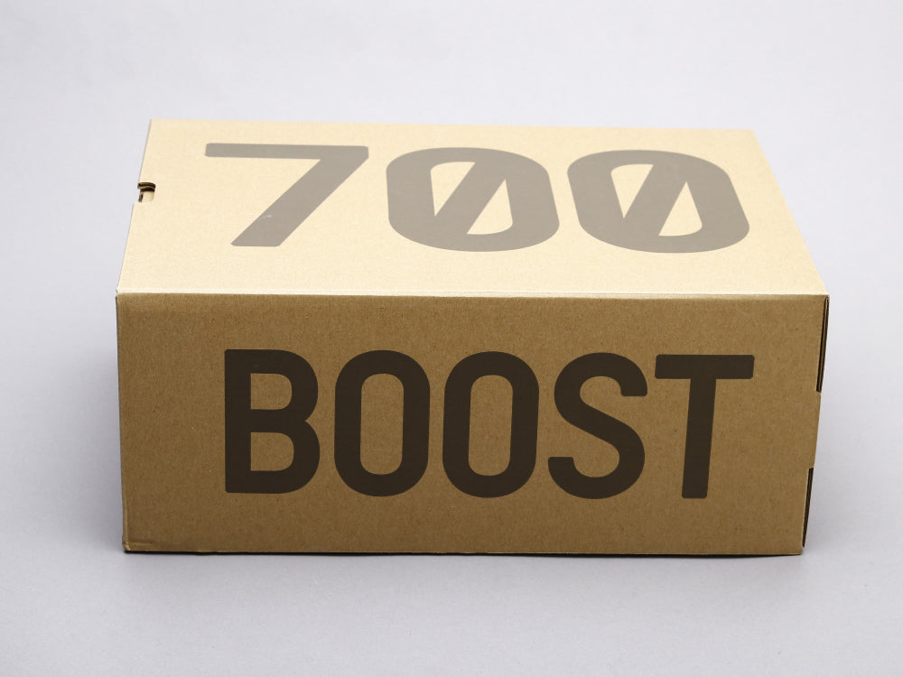 GLM - Yzy 700 Volcanic Ash Sneaker