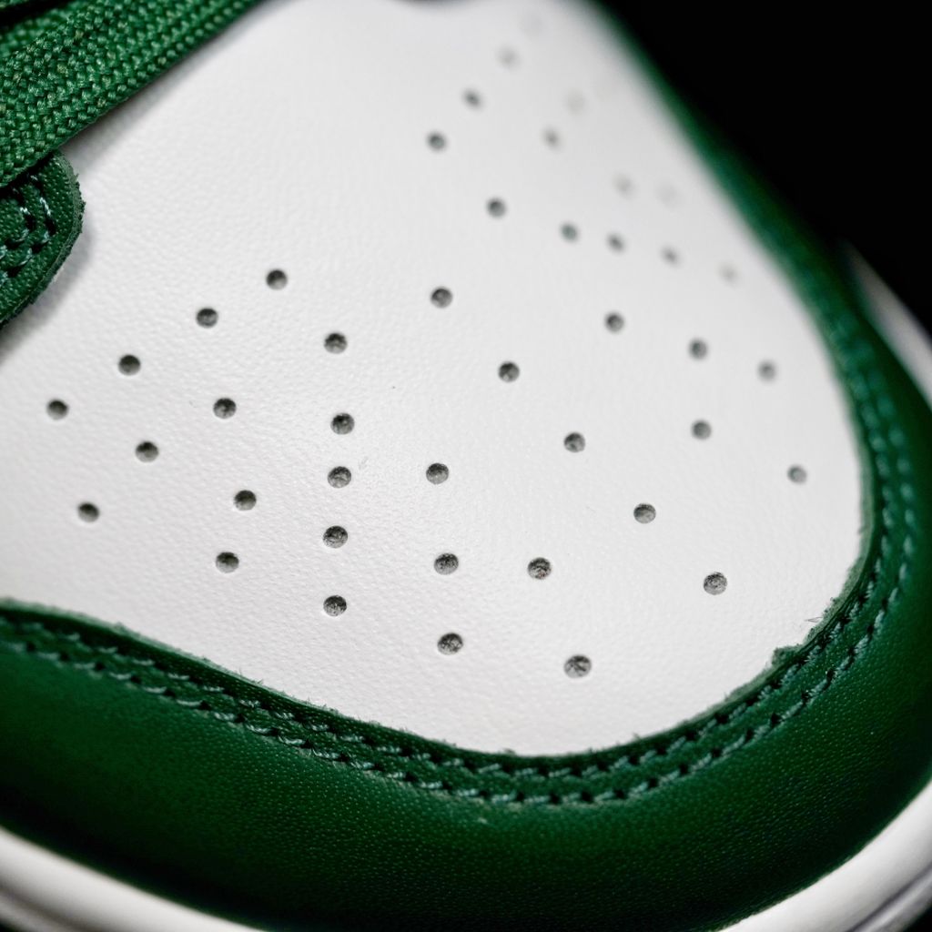 GLM - NKE Varsity Green green