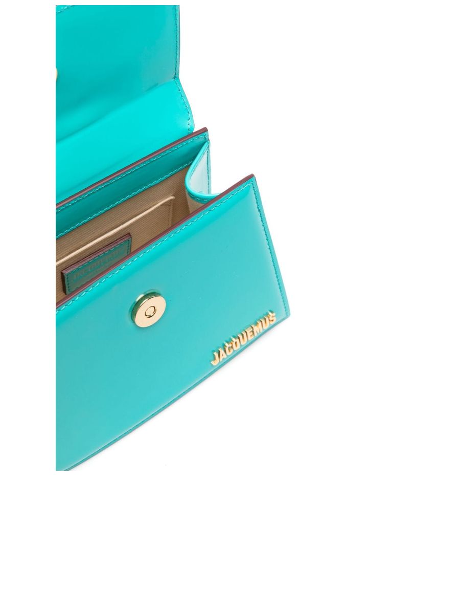 The medium Chiquito with buckle