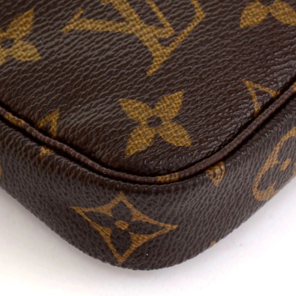 Louis Vuitto Mini Pochette