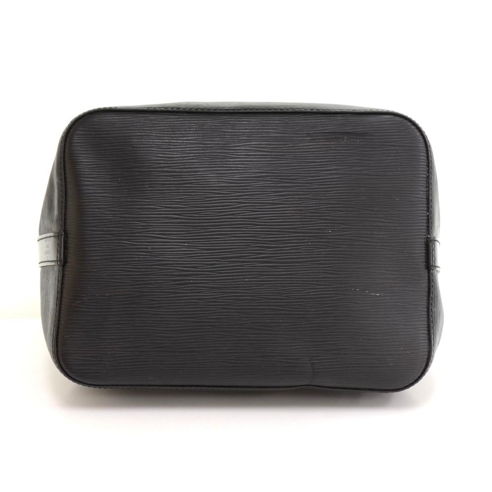 Louis Vuitto Petit Noe Black Epi Leather Bag
