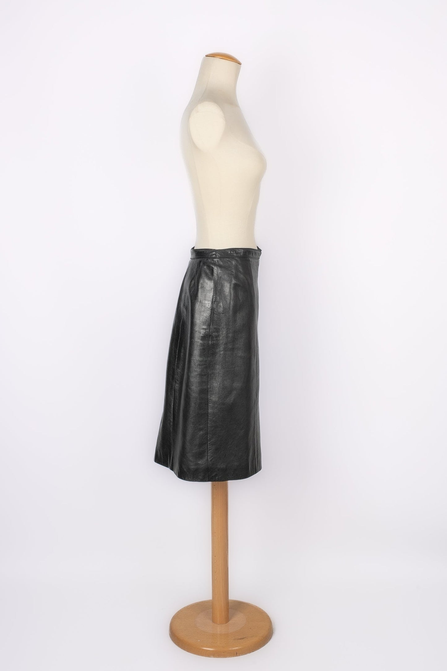 Jupe en cuir Chanel