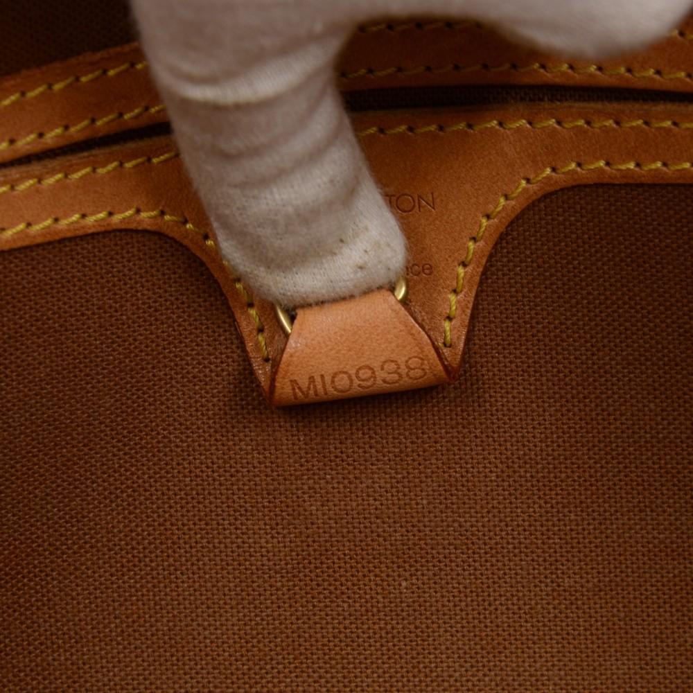 Louis Vuitto Ellipse MM Monogram Canvas Handbag