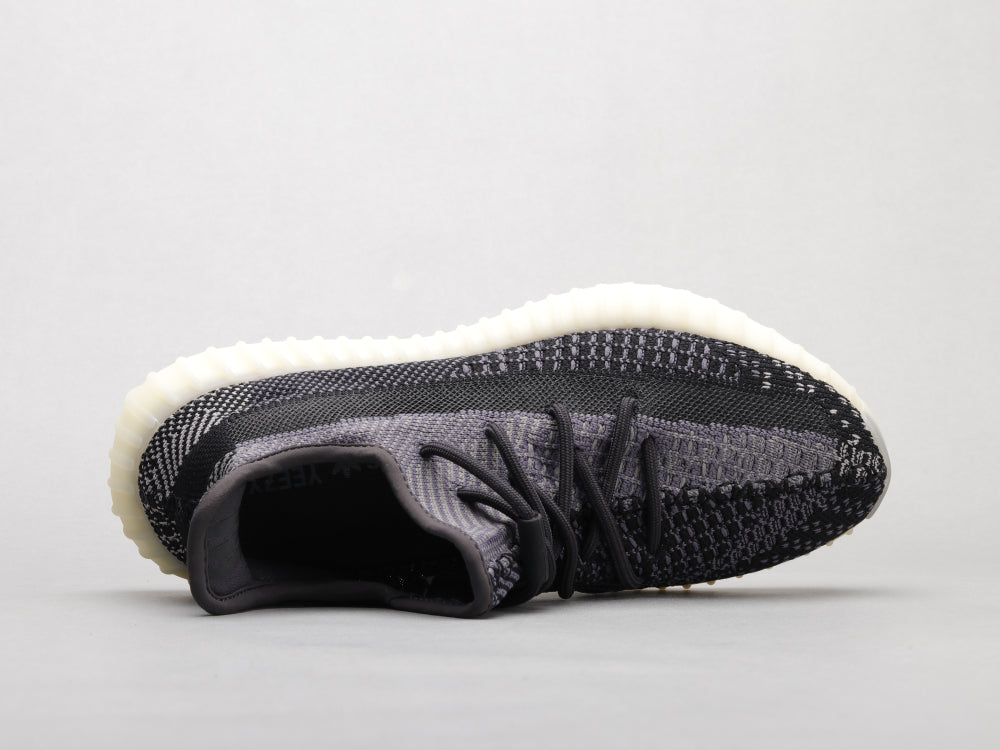 GLM - Yzy 350 Carbon Black Sesame Sneaker