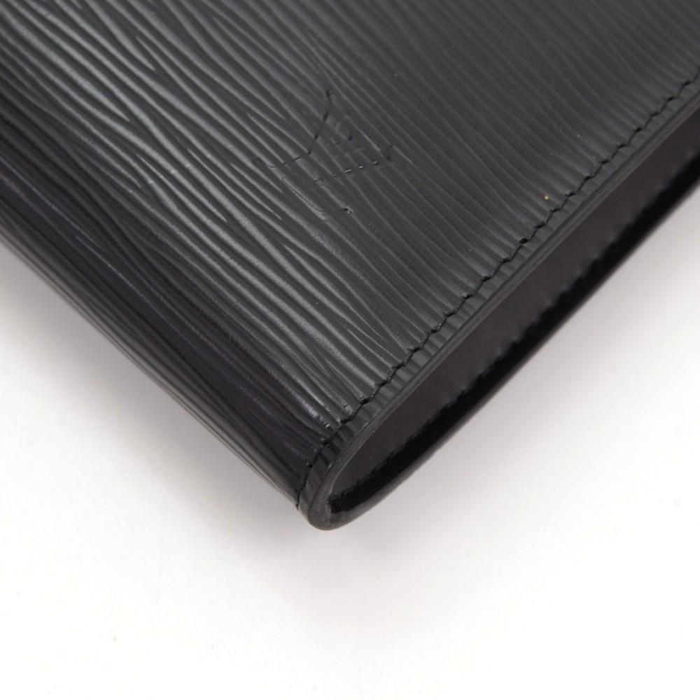 Louis Vuitto Epi Leather Pochette Accessoires Evening Bag
