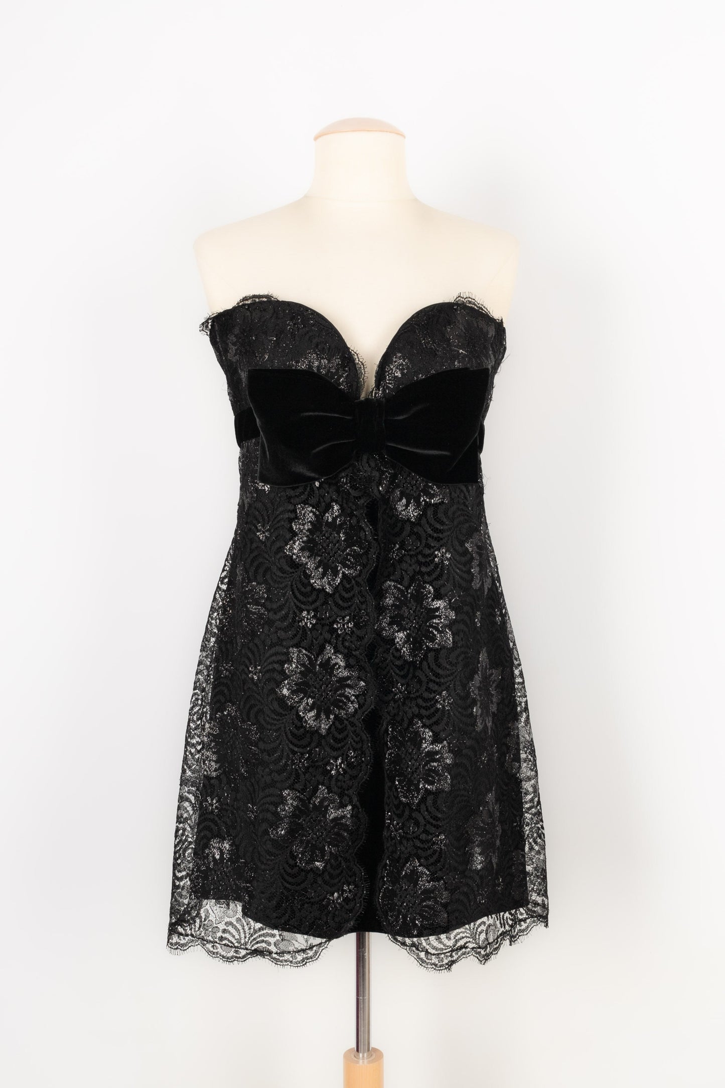 Robe en dentelle Azzaro