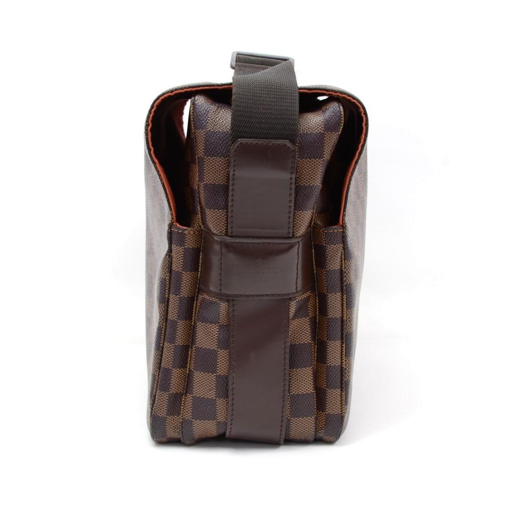 Louis Vuitto Naviglio Messenger Bag