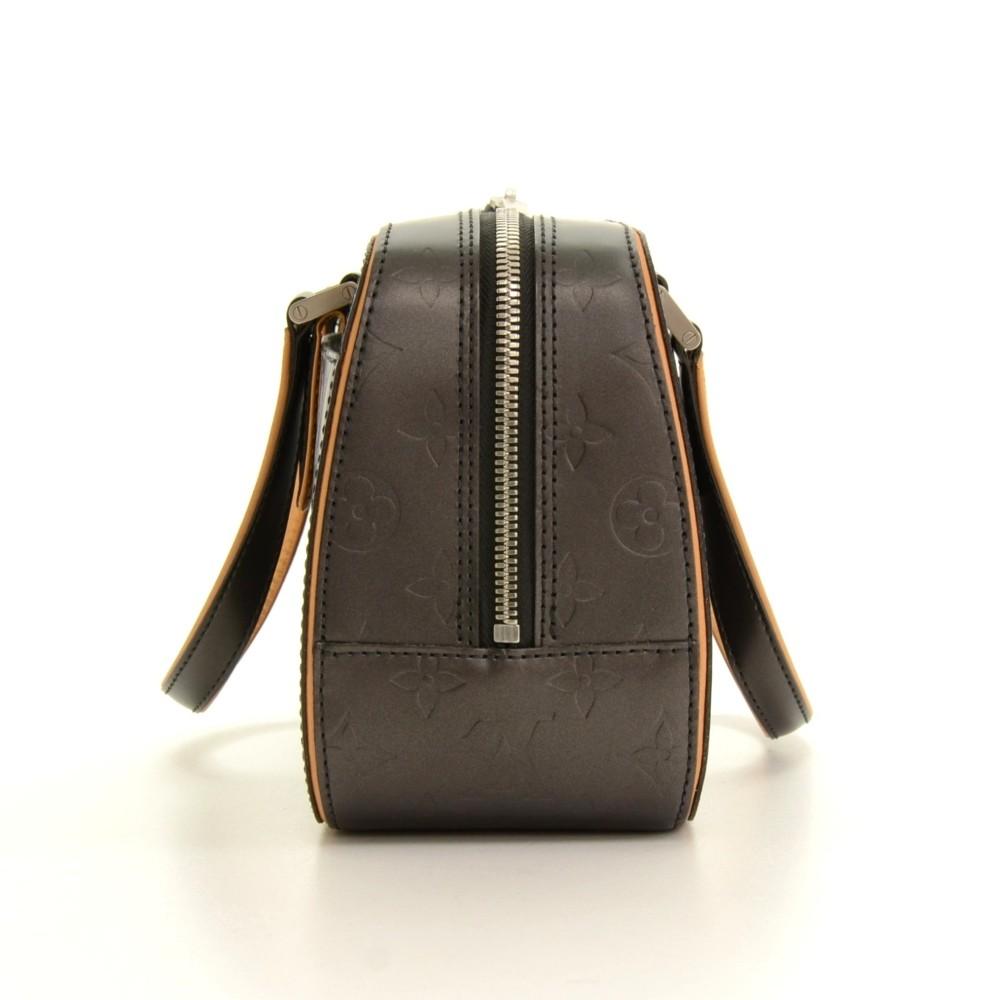 Louis Vuitto Shelton Handbag
