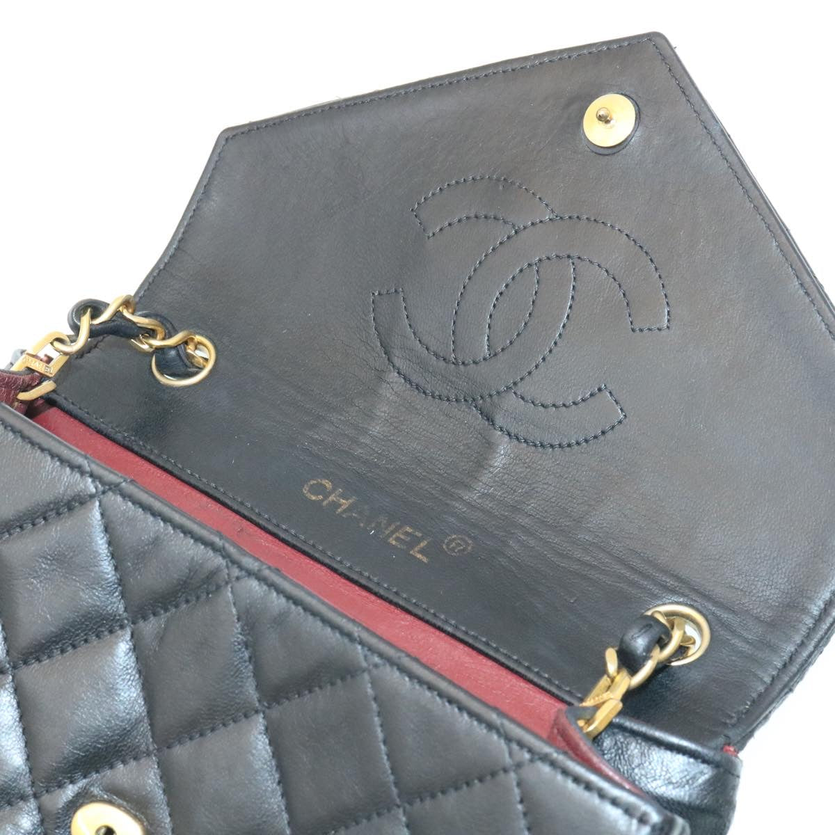 CHANEL Lamb Skin Matelasse Chain Shoulder Bag Black CC 25810A