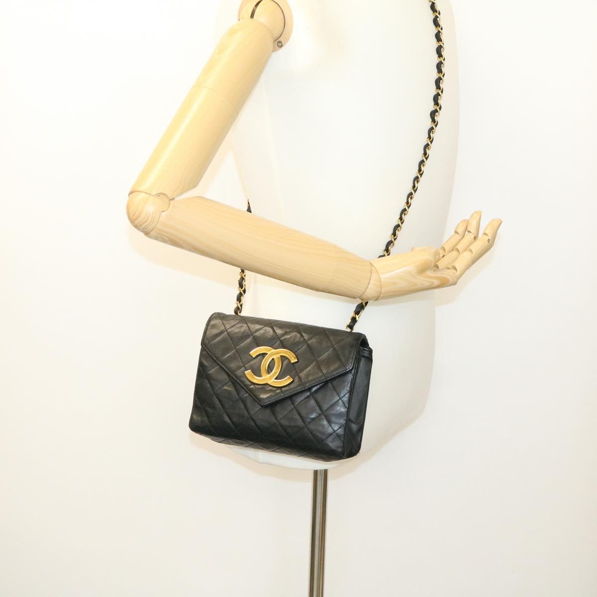 CHANEL Lamb Skin Matelasse Chain Shoulder Bag Black CC 25810A