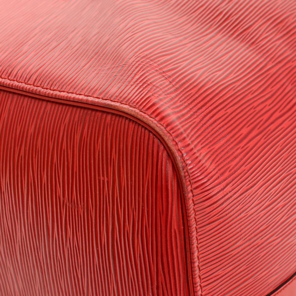 Louis Vuitto Keepall 50 Epi Leather Travel Bag