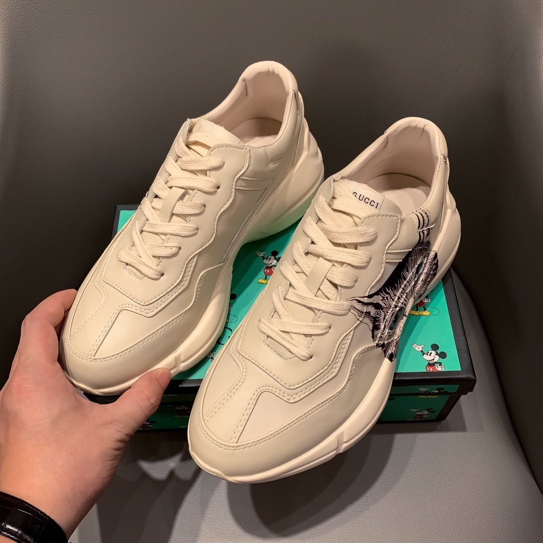GLM-GCI  RHYTON SNEAKER WITH CAT  134