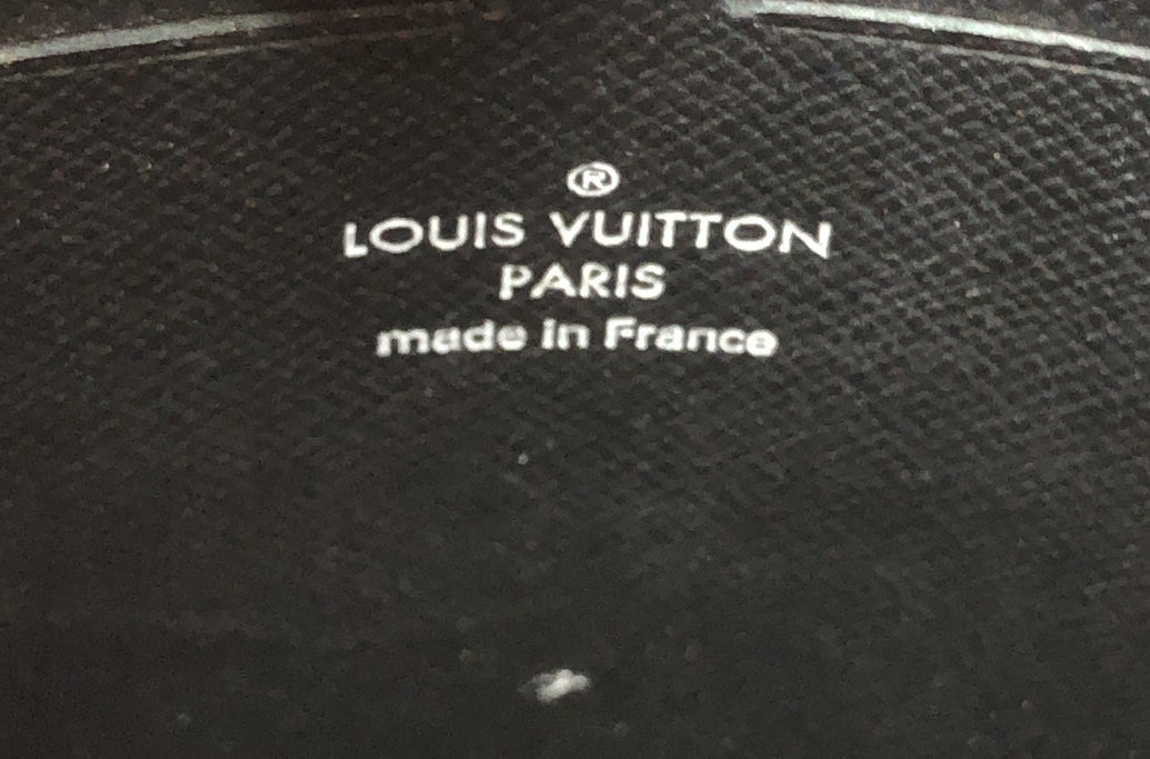 Louis Vuitton Pochette Voyage Graffiti Monogram Eclipse Canvas MM