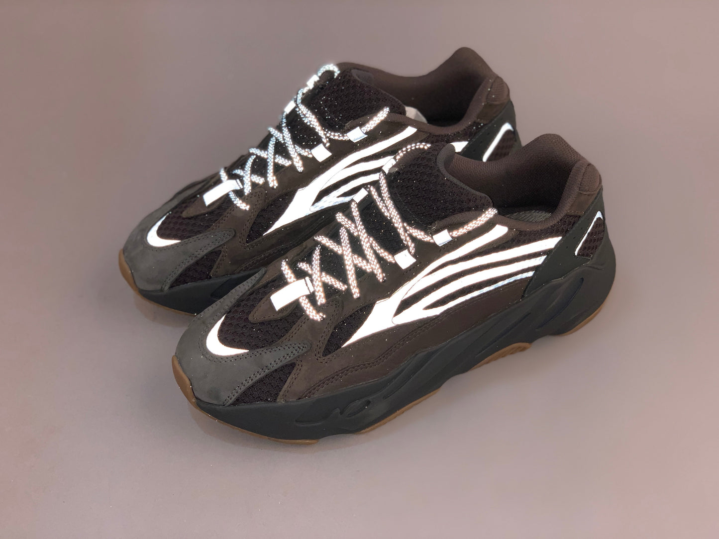 GLM - Yzy 700 Geode Sneaker