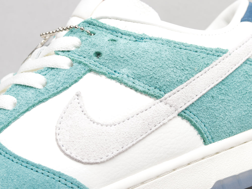 GLM - Kasina co-branded Tiffany Green
