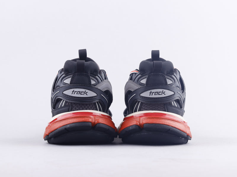 GLM - Bla Track Three Generations Sneaker