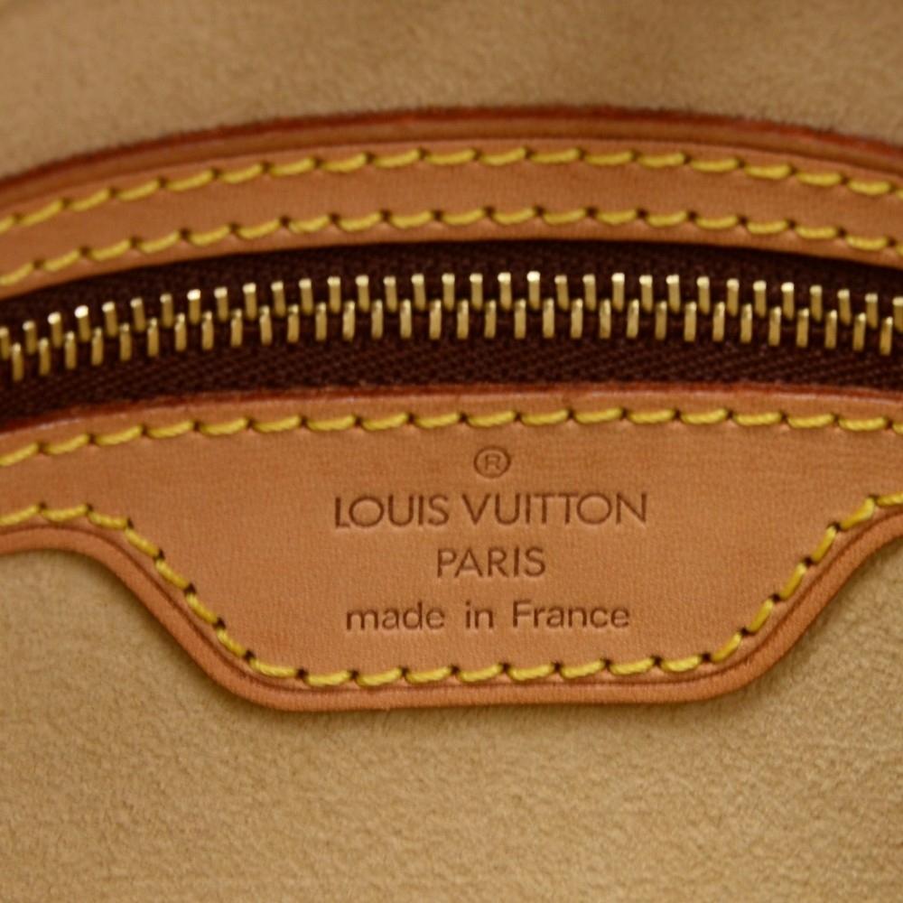 Louis Vuitto Looping MM Monogram Canvas Handbag