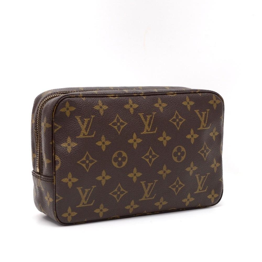 Louis Vuitto Trousse Toilette 23 Monogram Canvas Cosmetic Pouch