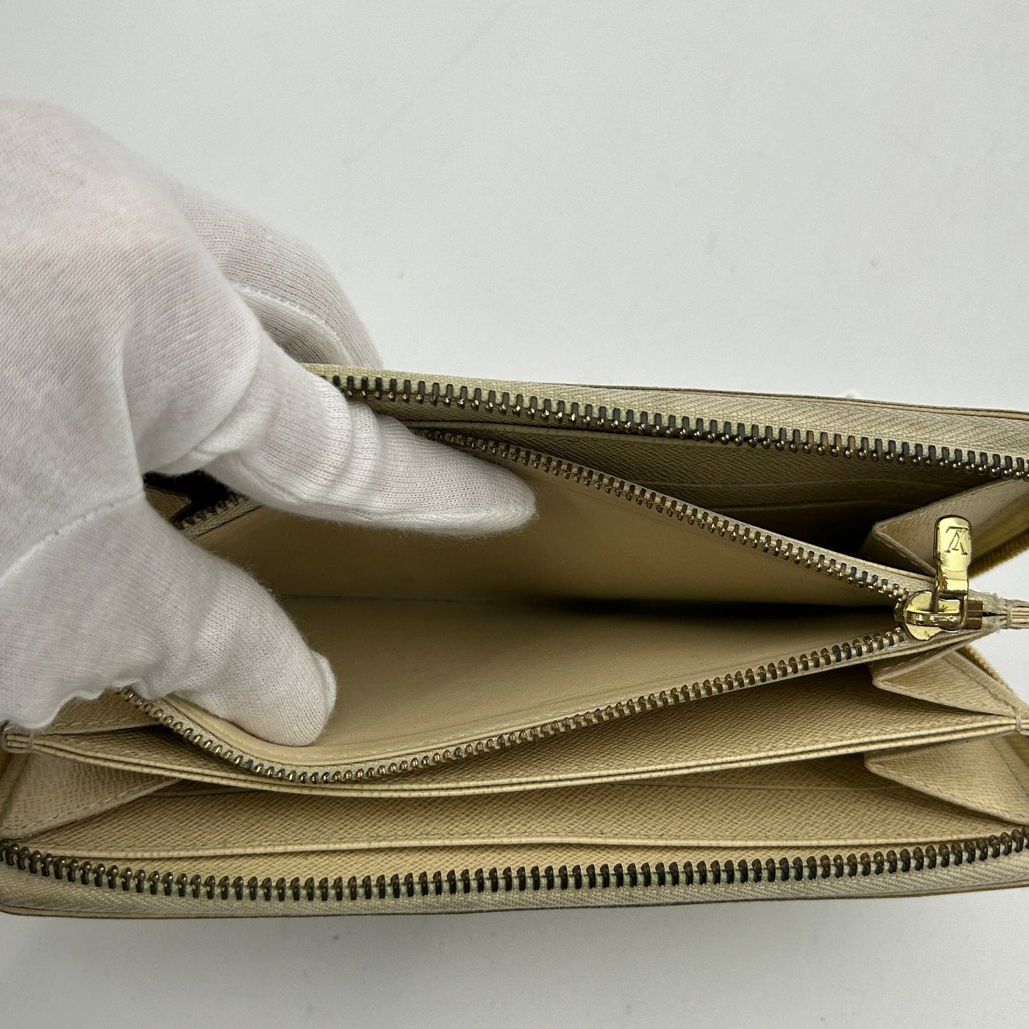 LOUIS VUITTON Zippy Wallet Round Long Zipper Coated Canvas Damier Azur Ivory 2101218245158