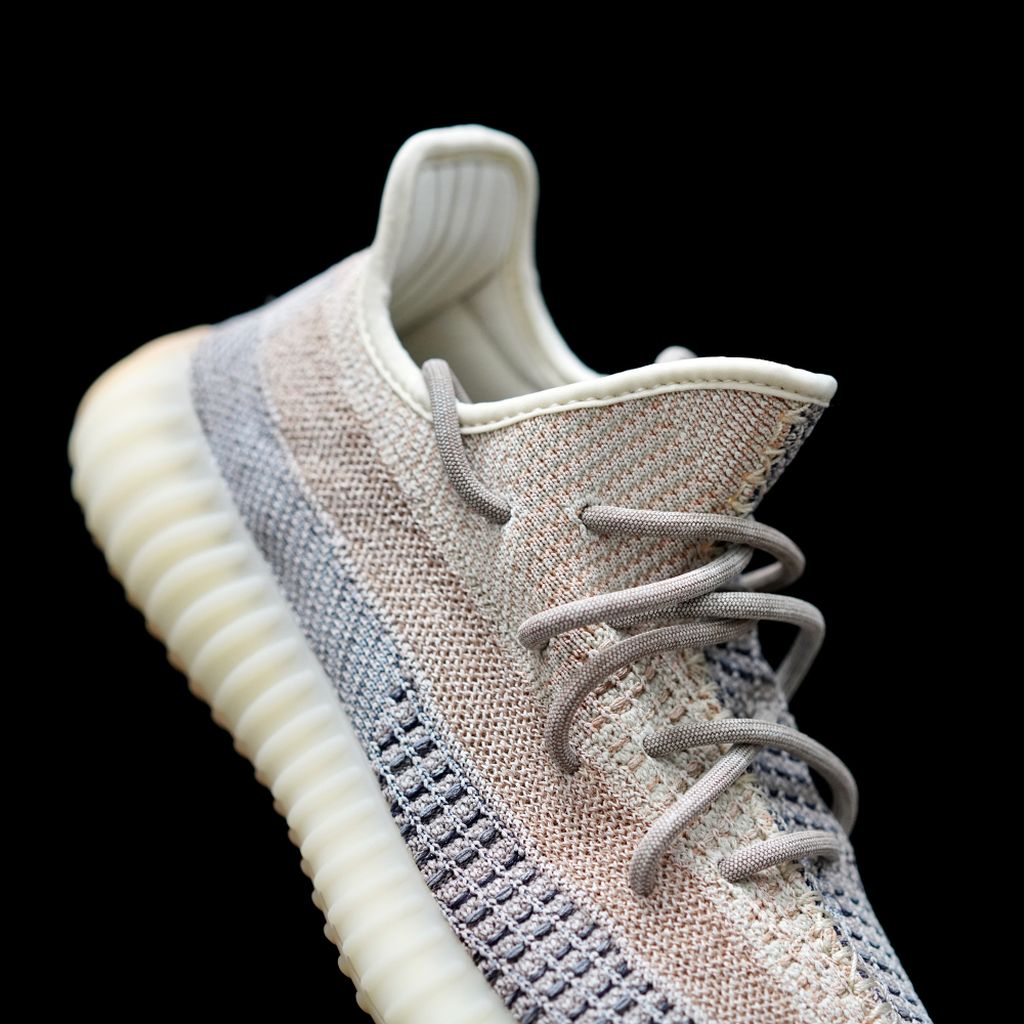 GLM - Yzy 350 V2 Ash Pearl Sneaker