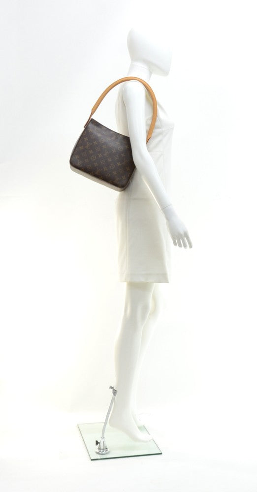 Louis Vuitto Looping MM Monogram Canvas Handbag