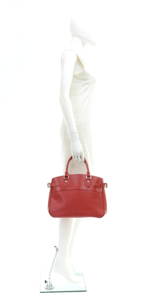 Louis Vuitto Passy Epi Leather Handbag