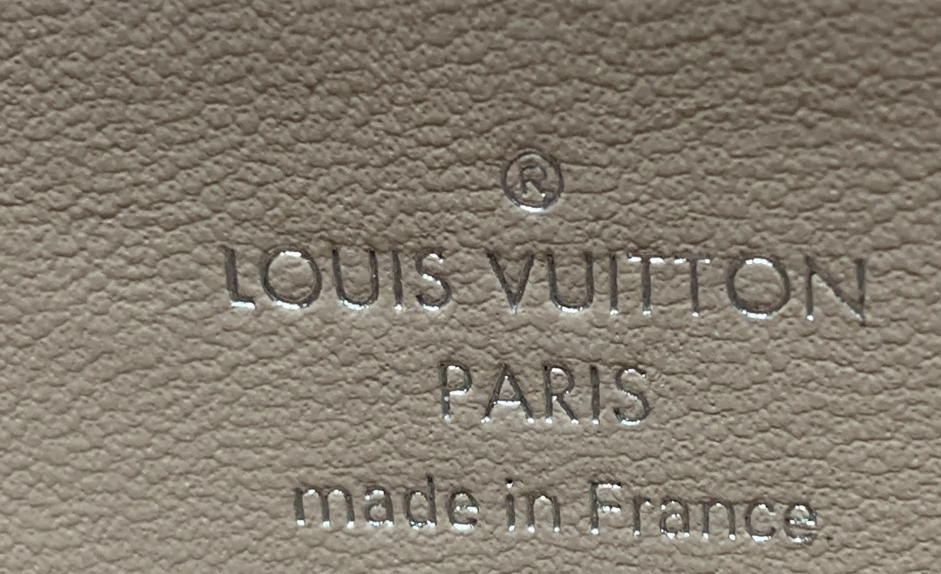 Louis Vuitton Zippy Wallet Mahina Leather