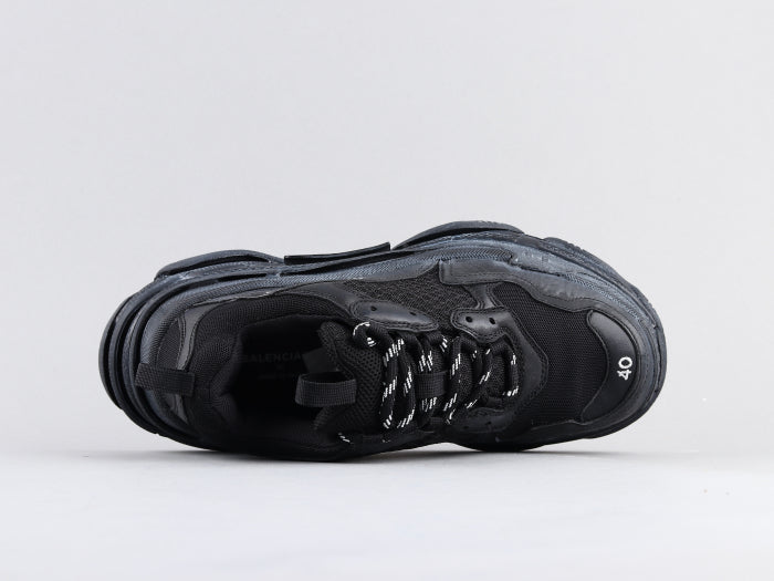 GLM - Bla Triple S Pure Black Sneaker