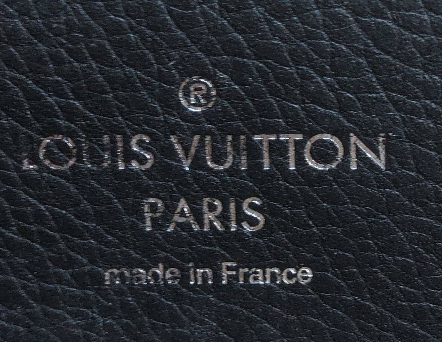 Louis Vuitton Lockme Ever Handbag Leather BB