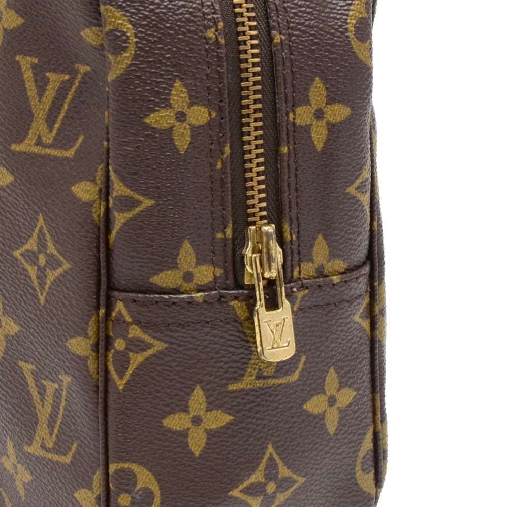 Louis Vuitto Trousse Toilette 28 Monogram Canvas Cosmetic Pouch