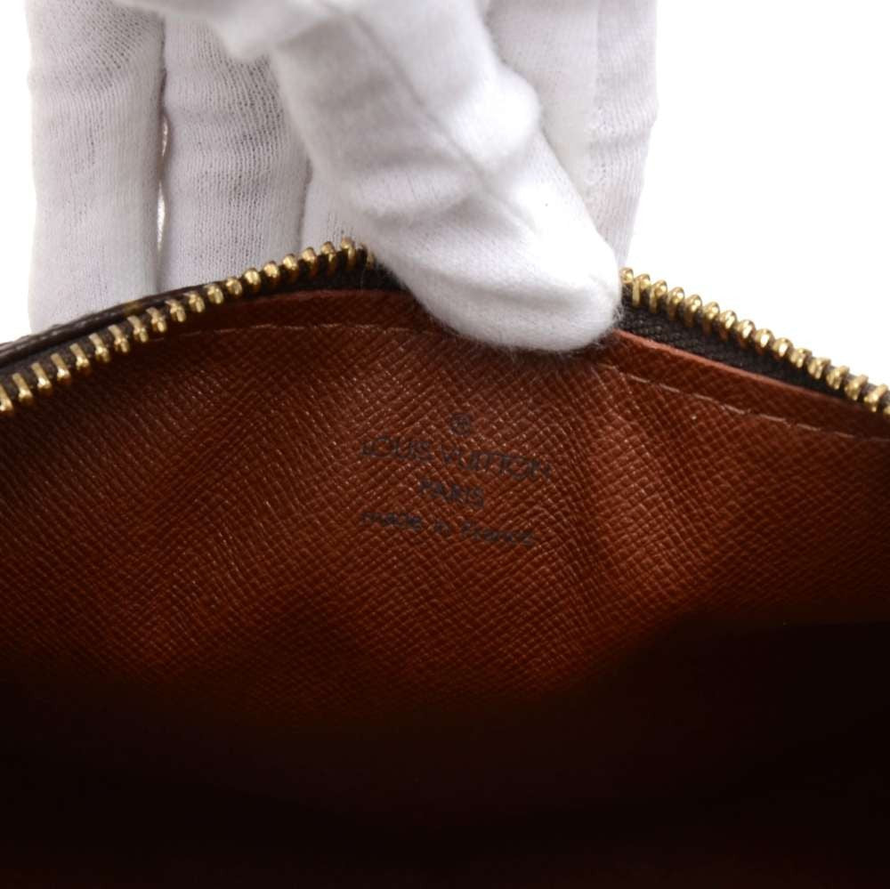 Louis Vuitto Papillon 30 Monogram Canvas Handbag