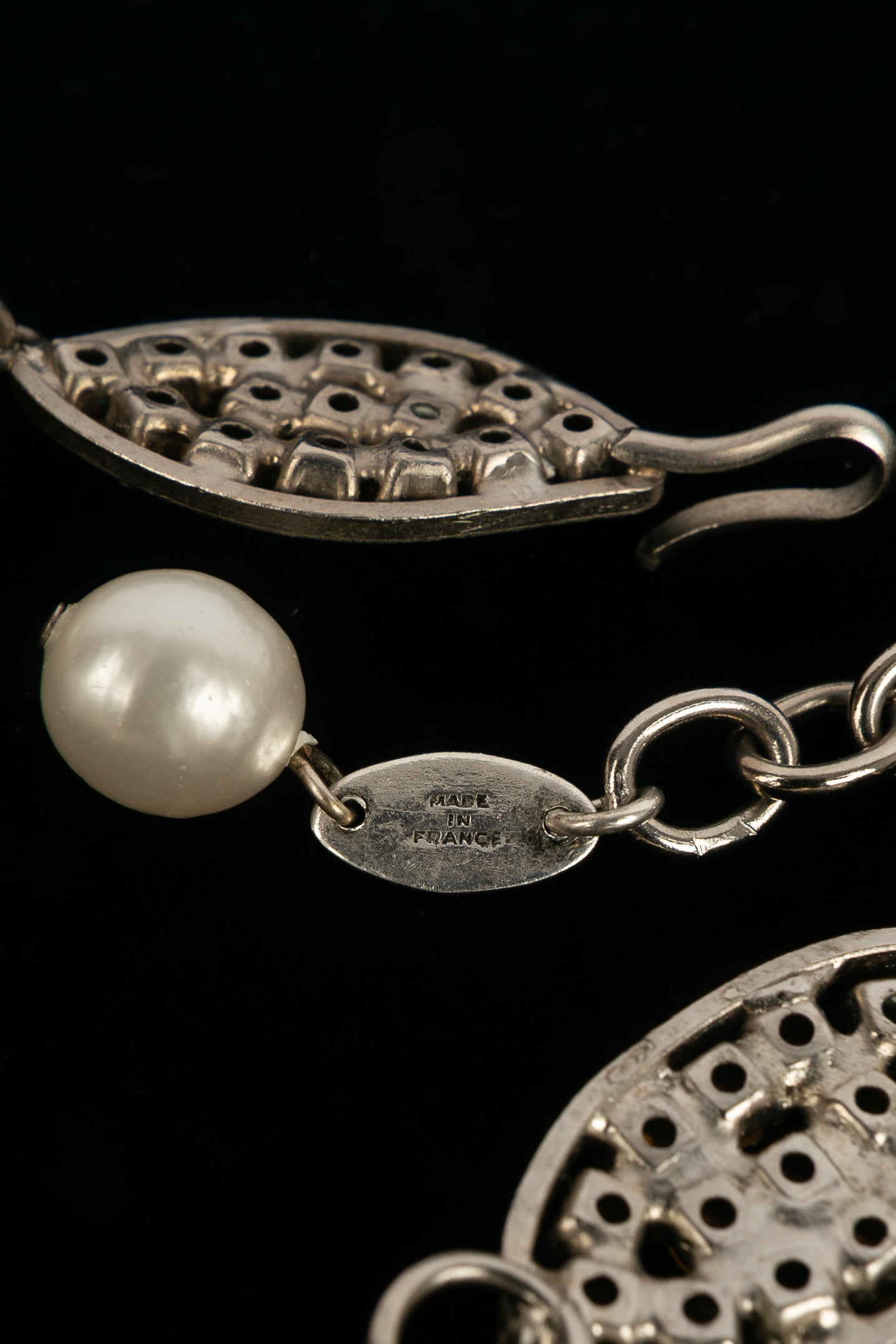Collier camÃƒÆ’Ã‚Â©lia Chanel 1984