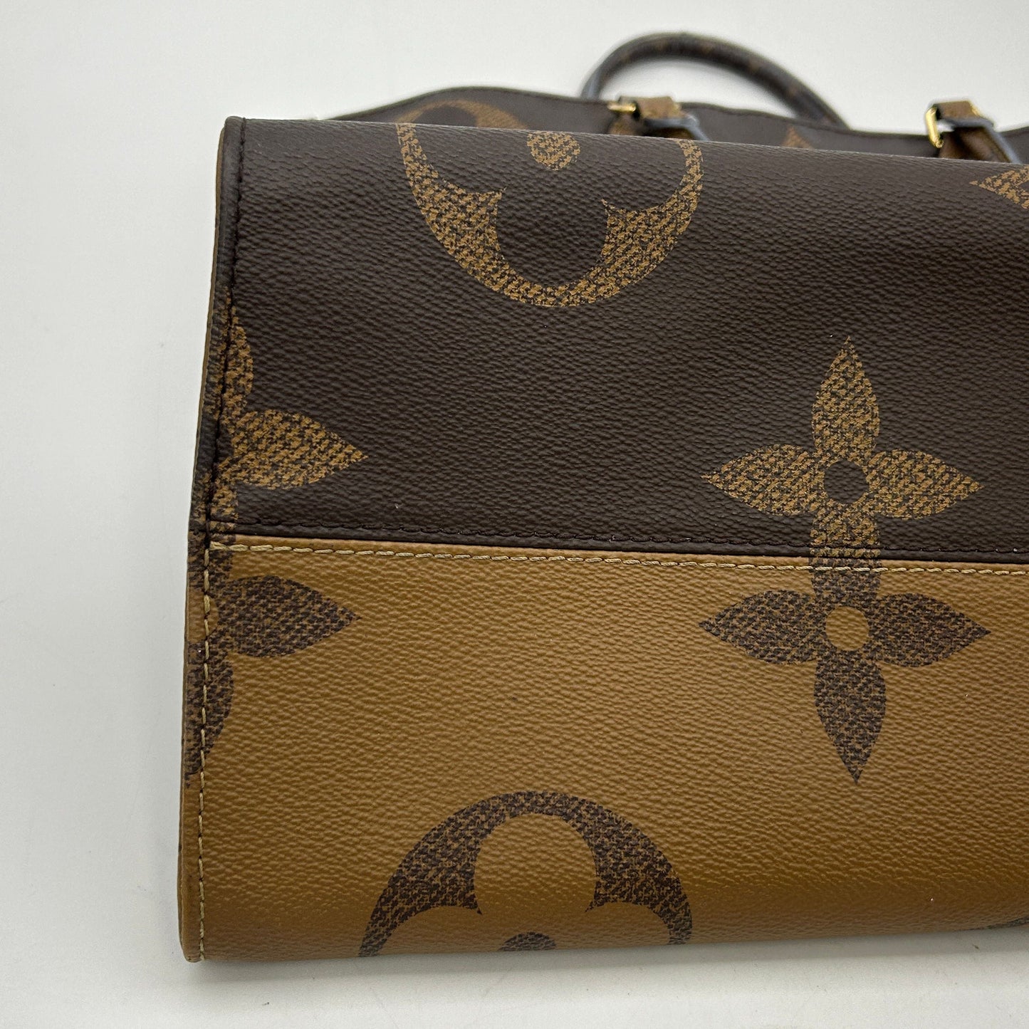 Louis Vuitton On the Go MM LA42328