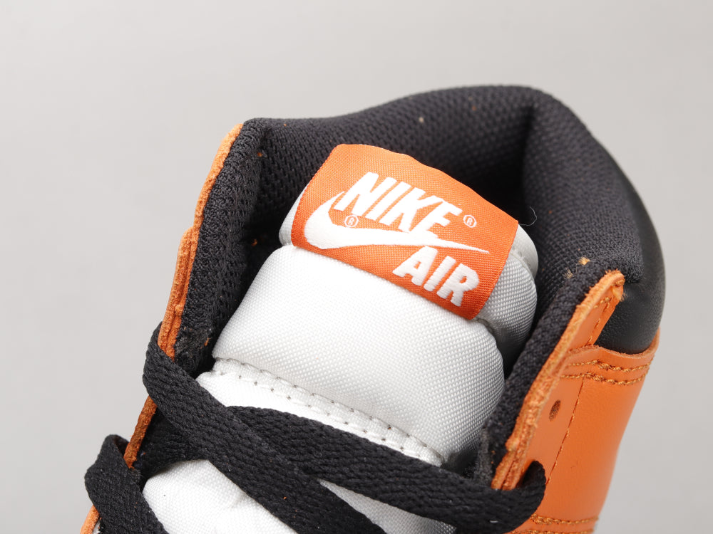 GLM - AJ1 white buckle