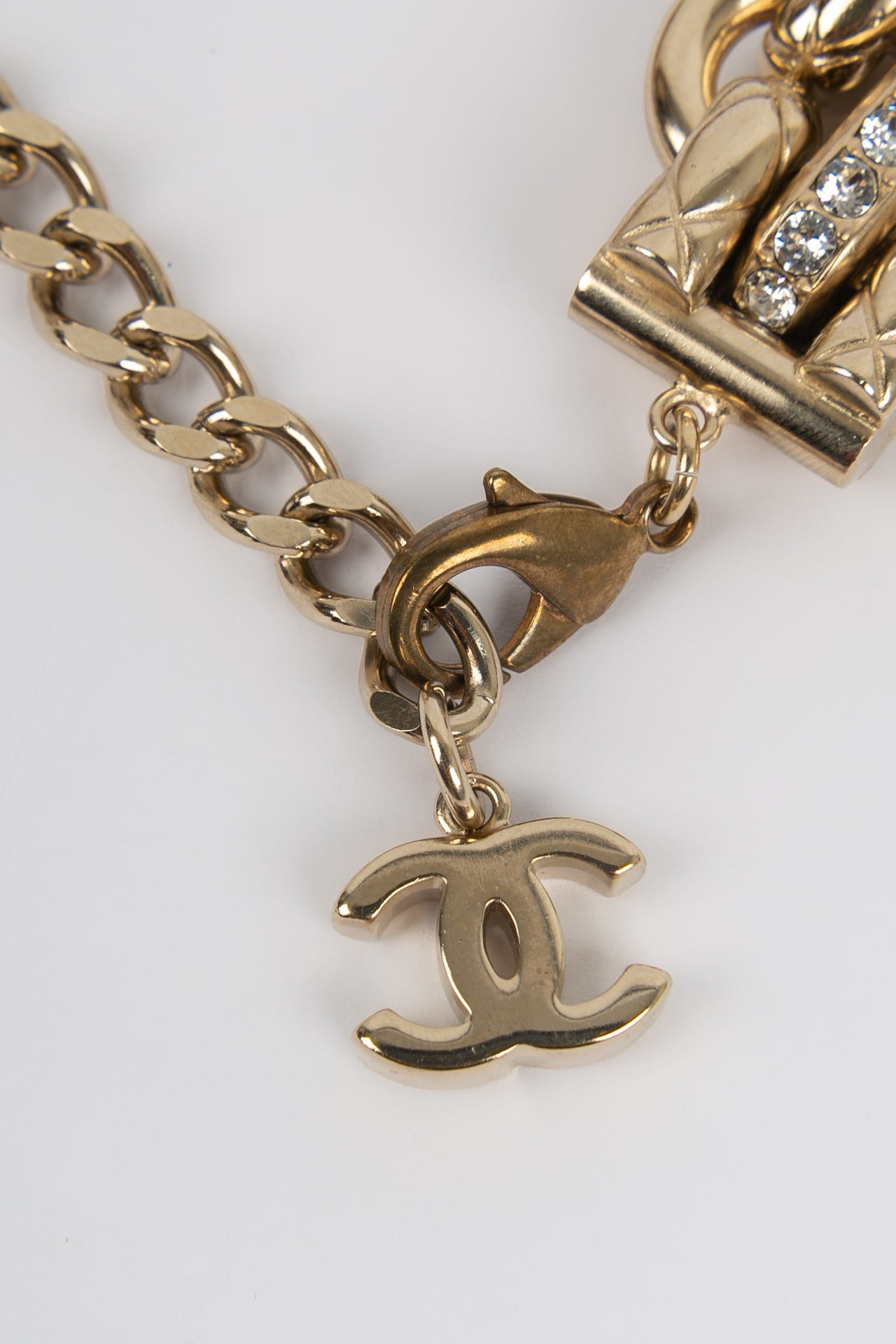 Collier Chanel DÃƒÆ’Ã‚Â©filÃƒÆ’Ã‚Â©