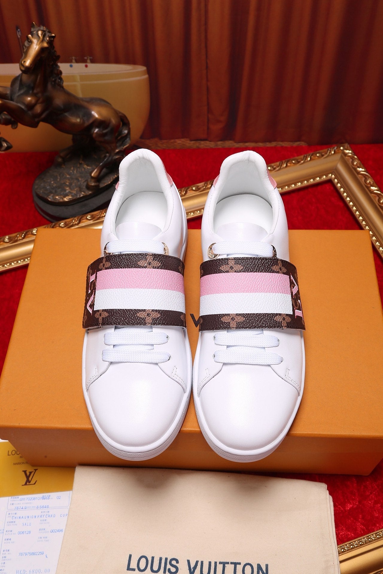 GLM - LUV Font Row Pink Sneaker
