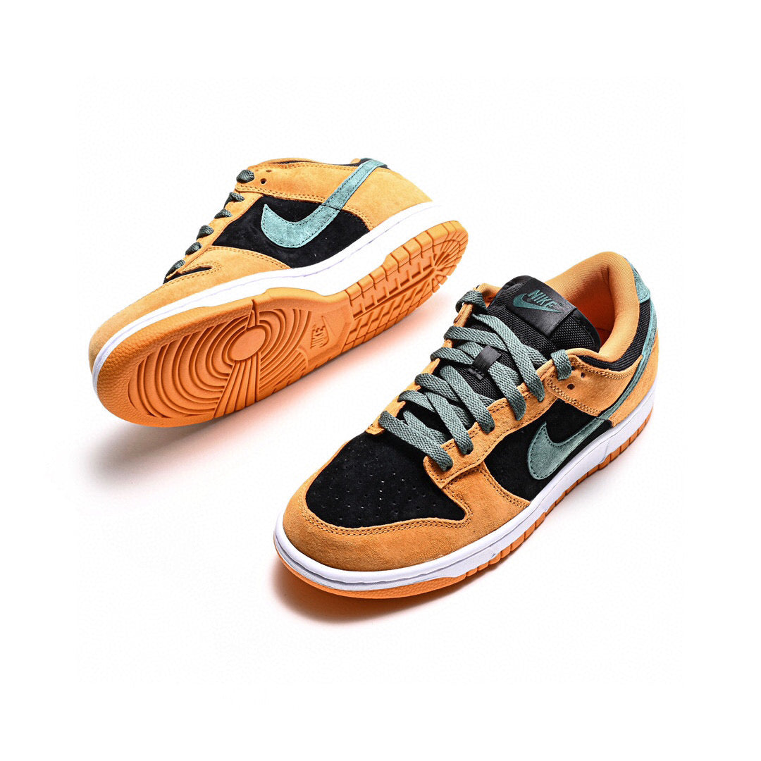 GLM - NKE Dunk Ceramic Black Orange